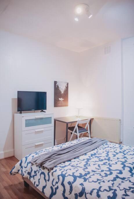 Appartamento 3 Bed Flat With Balcony *